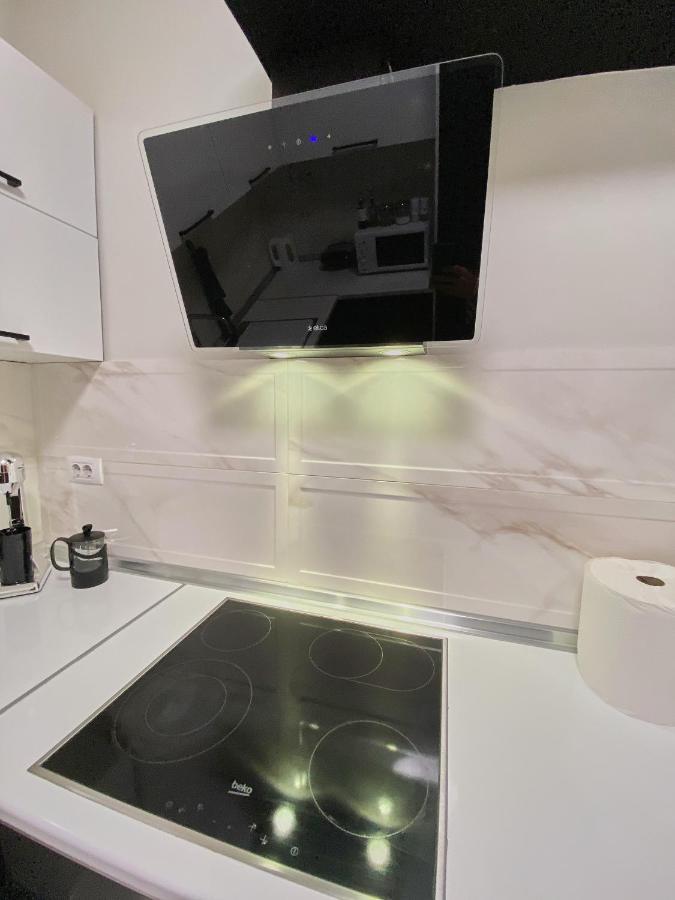 Stylish Apartment, Skopje Centre - Private Parking - Panoramic Views Exterior photo