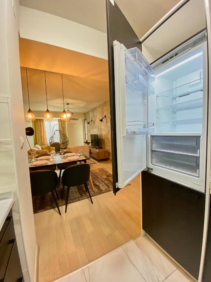 Stylish Apartment, Skopje Centre - Private Parking - Panoramic Views Exterior photo
