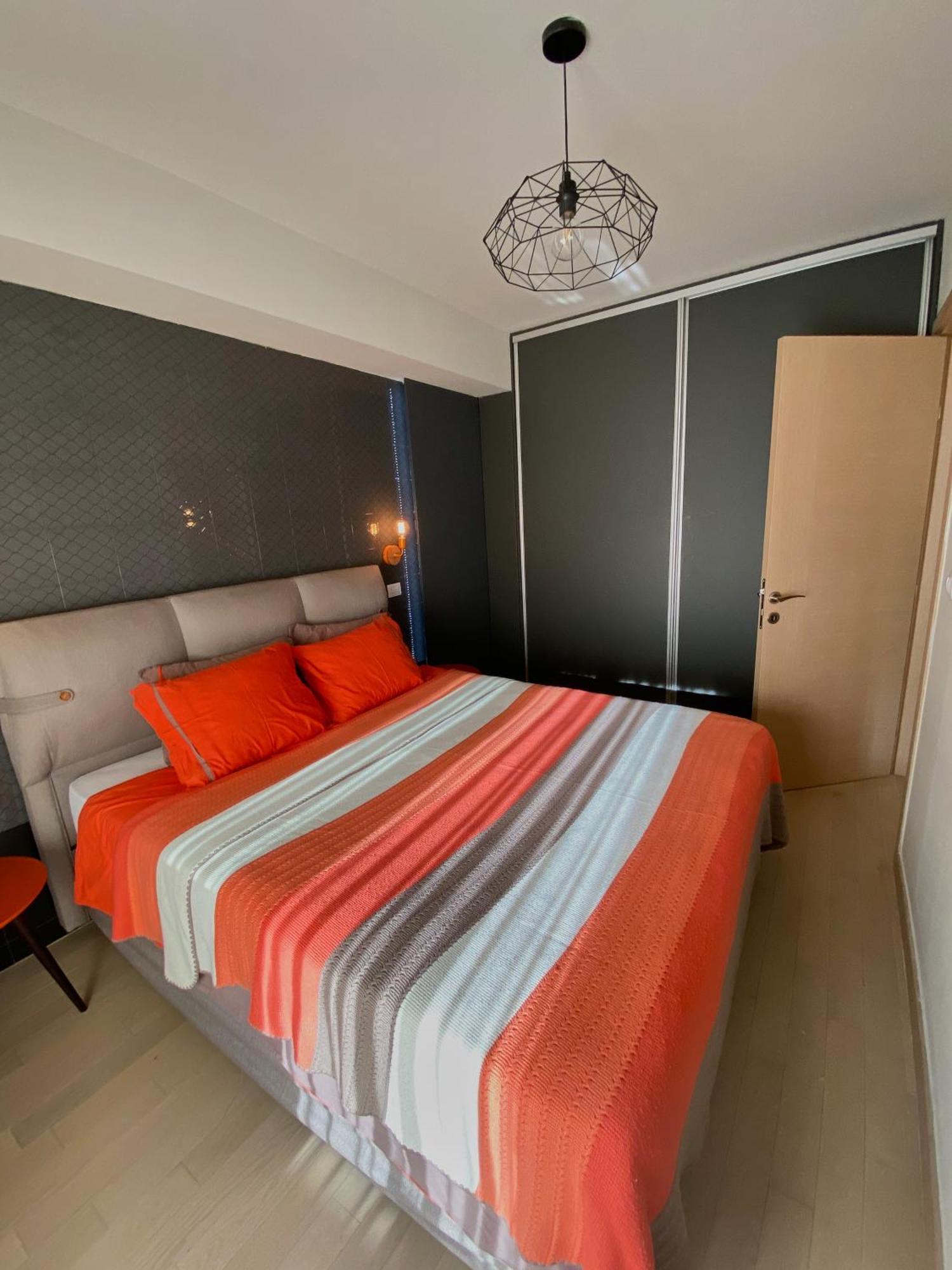 Stylish Apartment, Skopje Centre - Private Parking - Panoramic Views Exterior photo